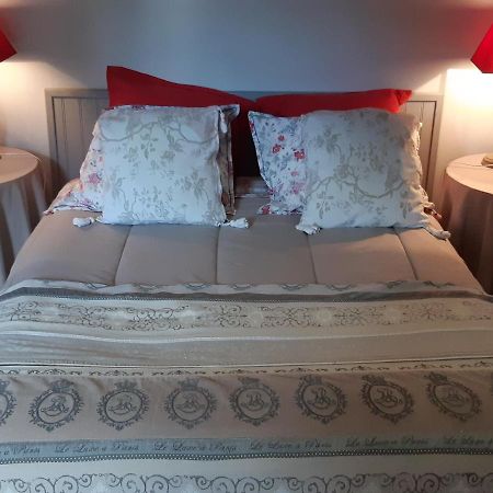 Chambres D'Hotes Domaine Du Bois-Basset Saint-Onen-la-Chapelle Ngoại thất bức ảnh